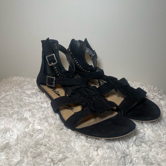 America Rag Fringe Gladiator Sandals - Picture 3 of 8